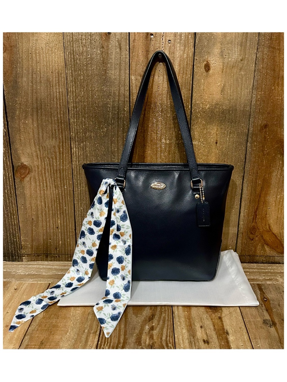 Coach. 5 Piece Set: Leather Zip Top Tote with Free Wristlet, 2 Scarfs & Dust Bag - Picture 9 of 16